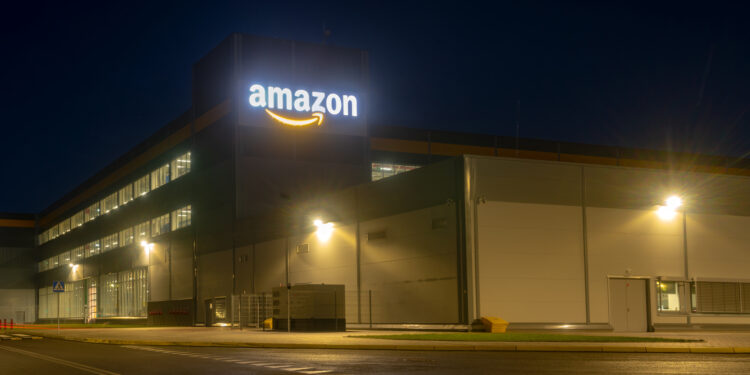 Amazon planea el despido de miles de empleados en los próximos días