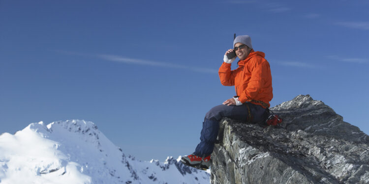 Además del iPhone 14, llegan nuevos teléfonos con conectividad satelital