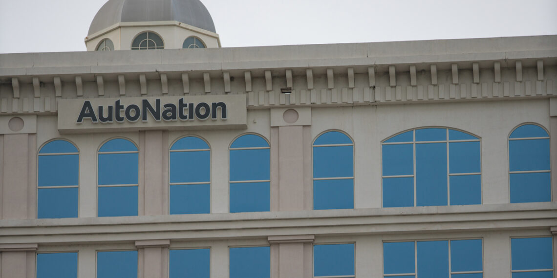 Acciones de AutoNation alcanzan máximo histórico