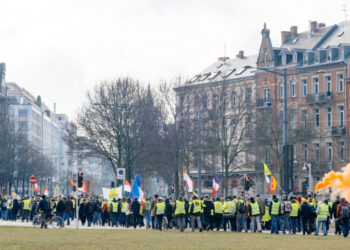 Francia detenida por cuenta de las protestas en contra de la reforma pensional de Macron