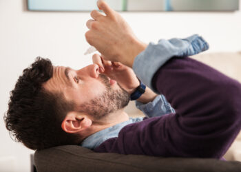 Lágrimas artificiales posibles causantes de la muerte de tres personas y heridas graves a una docena