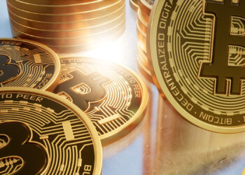 Bitcoin supera los $30,000 y ether se acerca a los $2,000