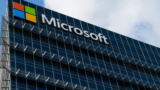 Cuánto dinero tendría hoy si hubiera invertido $1,000 en Microsoft hace 10 años