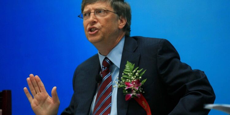 Bill Gates predice que la IA puede acabar con Google y Amazon