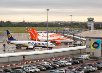 Francia prohibió los vuelos de corta distancia para reducir emisiones contaminantes