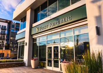 JPMorgan Chase adquirió todos los depósitos de First Republic Bank y la mayoría de sus activos