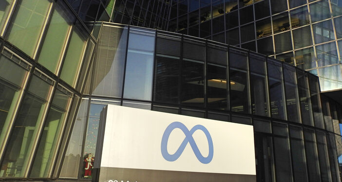 Meta recibe multa de $1.3 mil millones por enviar datos de usuarios de la UE a los EE. UU.