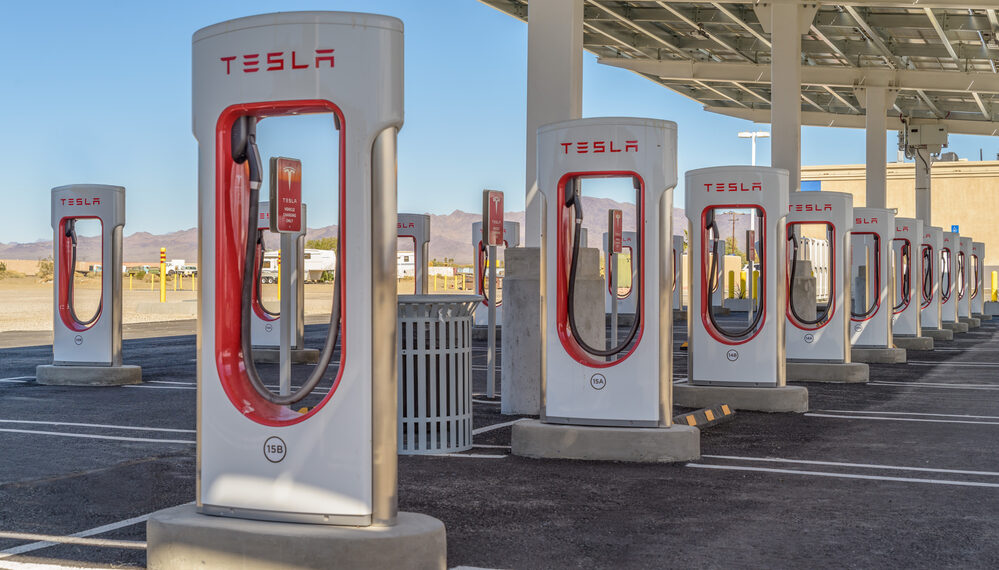 Otro famoso fabricante de automóviles empezará a utilizar la red de carga de Tesla ¿quién es?