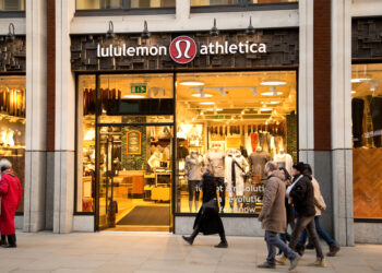 El famoso minorista canadiense Lululemon dio a conocer los resultados del último trimestre
