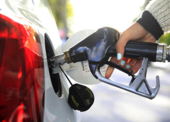 Los precios de la gasolina en EE. UU. para este verano serán más bajos