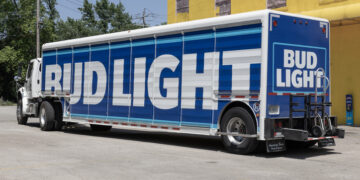 Bud Light pierde el título como la cerveza más vendida en EE. UU. ante una marca mexicana