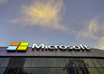 Acciones de Microsoft alcanzan máximo histórico luego de conocerse millonarias predicciones sobre la IA