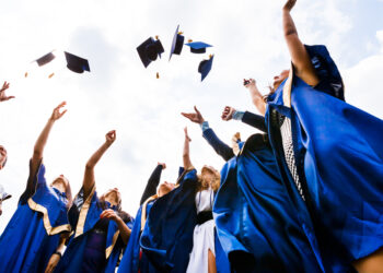 Estados Unidos condonará $39 mil millones de deuda estudiantil a más de 800,000 deudores