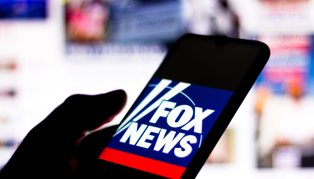 Fox News pagará $12 millones de dólares para resolver la demanda presentada por  la productora despedida Abby Grossberg