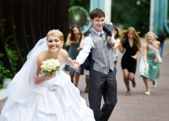 La generación Z ve con preocupación los altos costos de las bodas