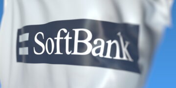 SoftBank compró multimillonaria participación en el fabricante de chips británico Arm Ltd.