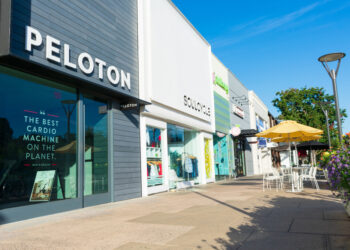 Las acciones de Peloton caen estrepitosamente luego de informar sobre pérdidas y menores ventas