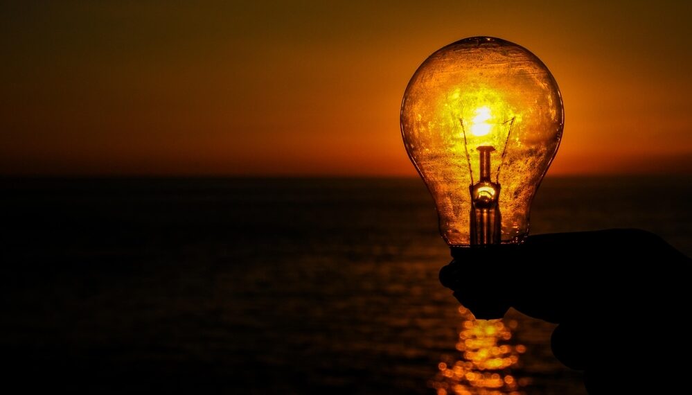 Los Estados Unidos prohíbe el uso de bombillas incandescentes