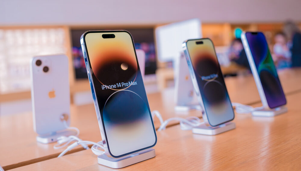 Apple lidera en medio de un mercado mundial de teléfonos inteligentes que va en picado