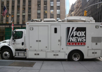 Rupert Murdoch renunció a la presidencia de Fox y News Corp.