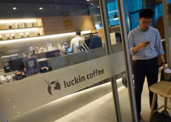 Empresa china superó a Starbucks como la cadena de café más grande en ese país