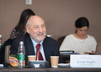 El premio Nobel Joseph Stiglitz opinó sobre la política de aumento de tasas de la Reserva Federal