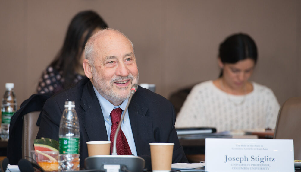 El premio Nobel Joseph Stiglitz opinó sobre la política de aumento de tasas de la Reserva Federal