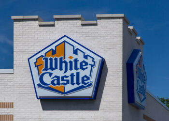 White Castle incorpora robots a sus cocinas