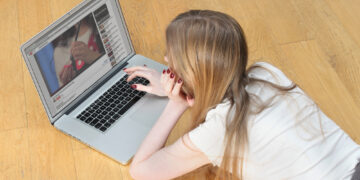 YouTube superó a Netflix como principal fuente de vídeos para adolescentes