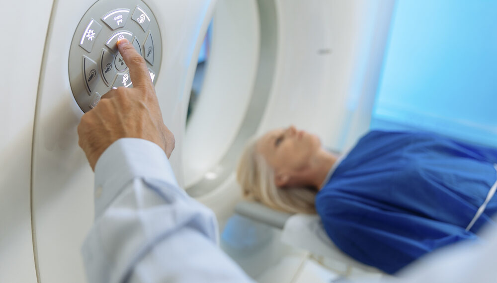 Empresa estadounidense ofrece resonancias magnéticas que pueden detectar el cáncer de manera temprana