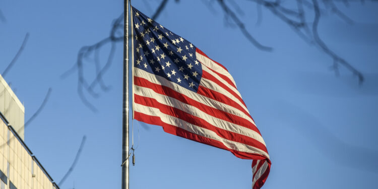 Moody’s redujo las perspectivas de EE.UU. a negativas