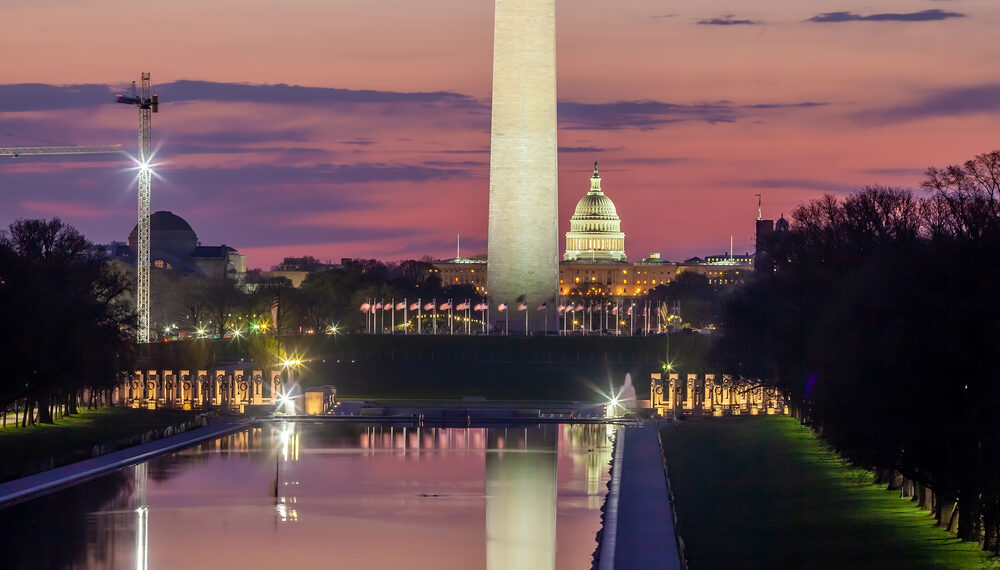 Mike Johnson enfrenta su primera gran prueba como presidente de la Cámara de Representantes de los Estados Unidos