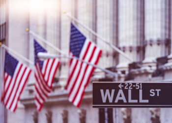 El S&P 500 cerró el viernes con la racha de ganancias semanales más larga desde 2017