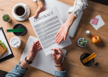 Empleo sigue creciendo en los Estados Unidos a pesar de los temores de recesión