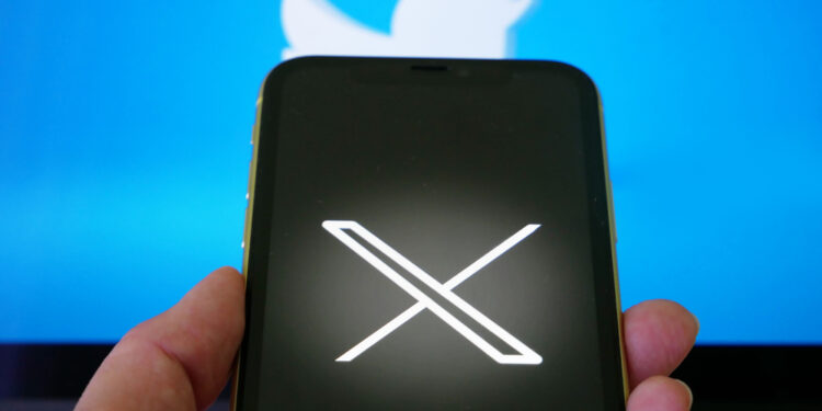 Walmart se une a las compañías que han retirado su publicidad de la red social X de Elon Musk