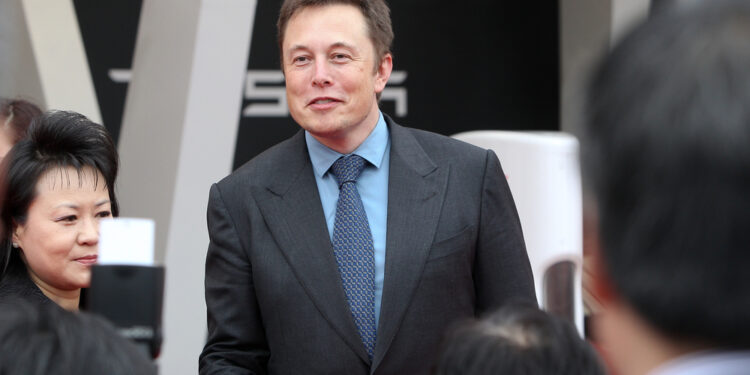 Acciones de Tesla caen en picado luego de informar pobres resultados y una fuerte competencia