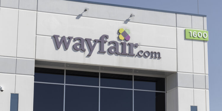 Wayfair, Hasbro, Etsy y Macy´s, anunciaron despidos