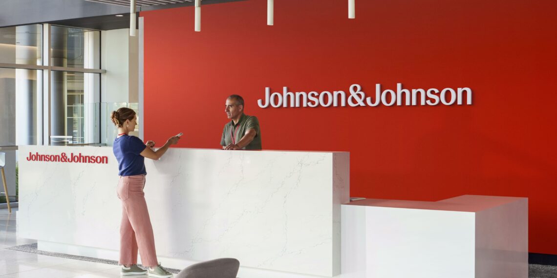 Johnson & Johnson adquirirá al fabricante de medicamentos contra el cáncer Ambrx Biopharma