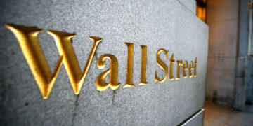 Dow Jones cae más de 100 puntos y los principales promedios ponen fin a una racha ganadora de 5 semanas