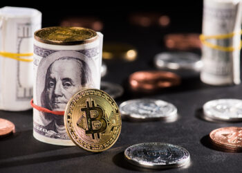 Bitcoin supera los $57,000 dólares