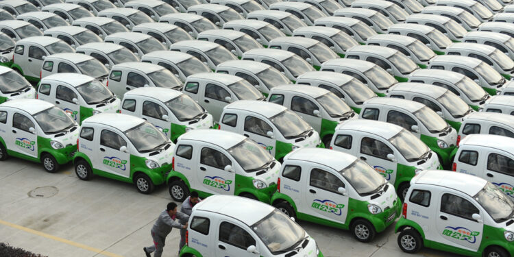 China enfrenta una saturación de su mercado interno de vehículos eléctricos
