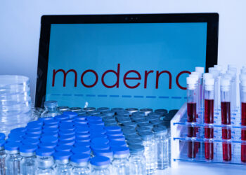Moderna superó las expectativas financieras a pesar de la caída de sus ingresos