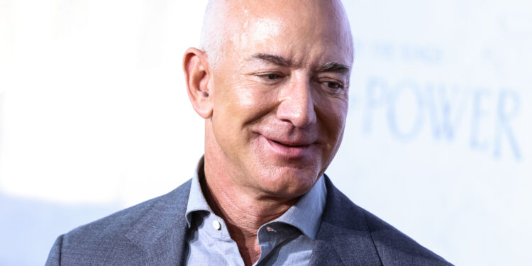 Ingresos de Amazon aumentan 14% durante el último trimestre