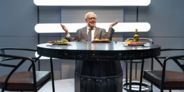 Berkshire de Warren Buffett vende parte de su participación en Apple y Paramount Global