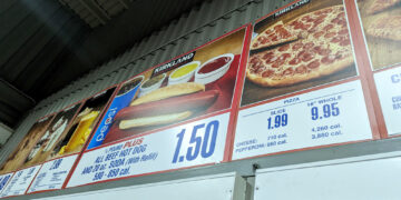 Los hot dogs de Costco han mantenido el precio de $1.50 desde 1985 ¿Cómo es posible?