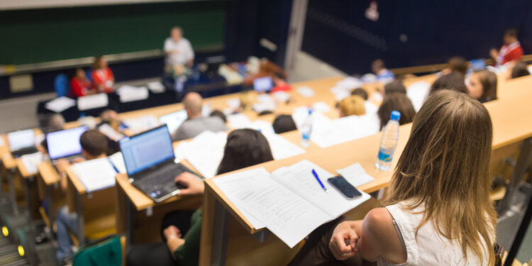 Top 10 de universidades públicas con los mejores salarios