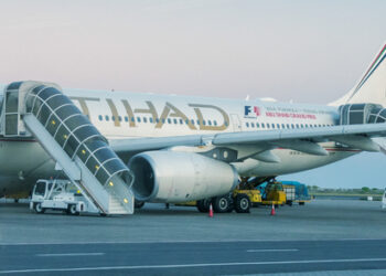 Etihad Airways se prepara para una posible oferta pública inicial tras un año récord