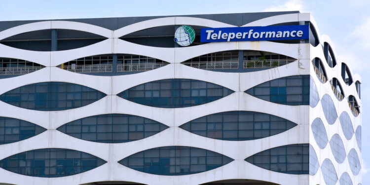 Teleperformance cae 23% en bolsa luego de publicar su informe de ganancias