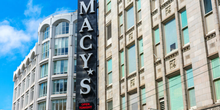 Empleados de Macy´s culpan a la delincuencia por el cierre de una tienda en San Francisco