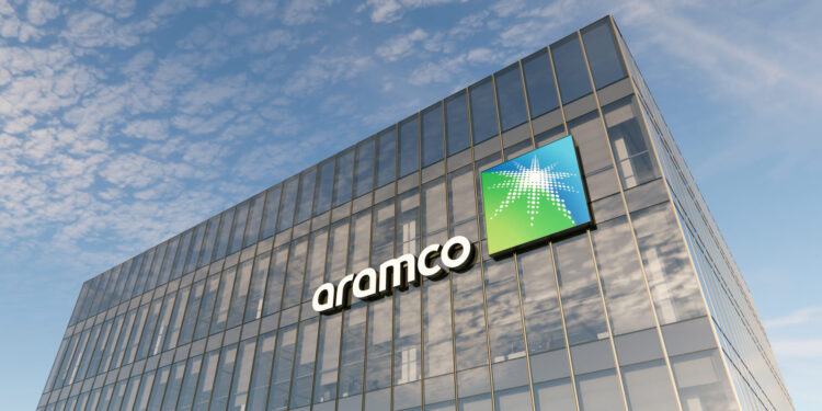 La compañía petrolera estatal saudita Aramco reportó una disminución del 25% en ganancias en 2023